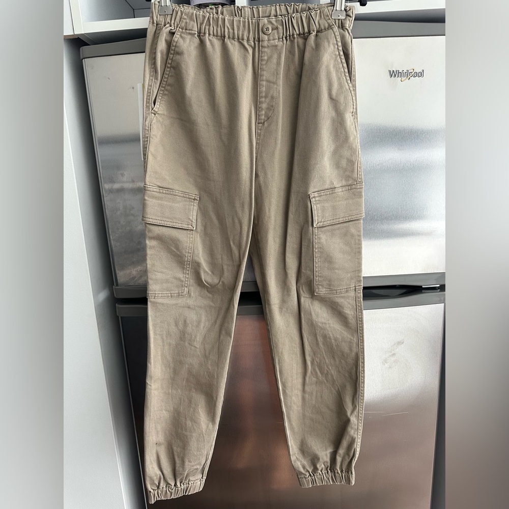 Uniqlo Boys Beige Cargo Pants